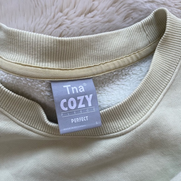 TNA Sweatshirt - Picture 2 of 2